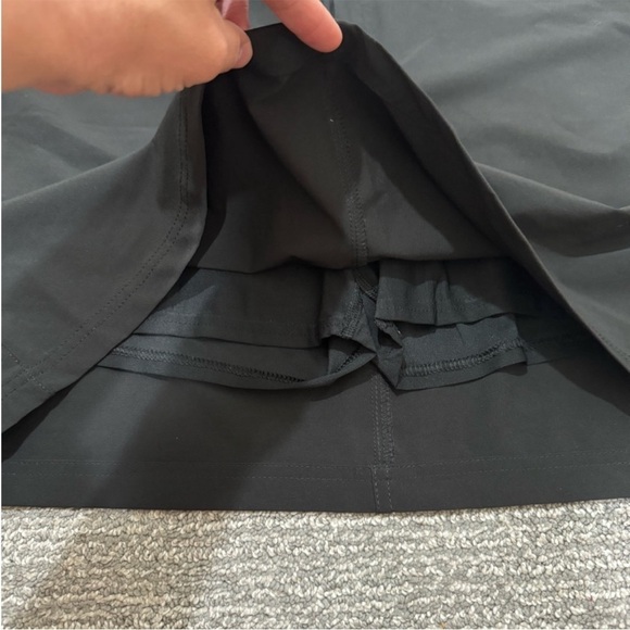 Eddie Bauer Women's Adventurer 2.0 black skorts size 12 - Picture 11 of 11